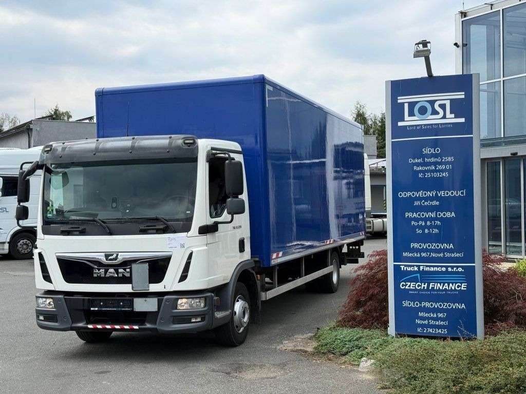 MAN TGL12.220 EURO 6 - Kamion sa zatvorenim sandukom: slika 1 MAN TGL12.220 EURO 6 - Kamion sa zatvorenim sandukom: slika 1