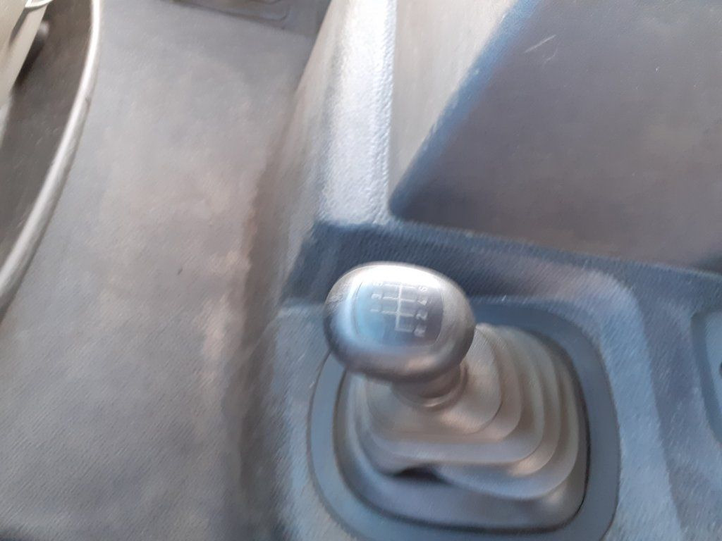 Kamion sa ceradom Mercedes-Benz 1018 Atego EURO 3: slika 16 Kamion sa ceradom Mercedes-Benz 1018 Atego EURO 3: slika 16