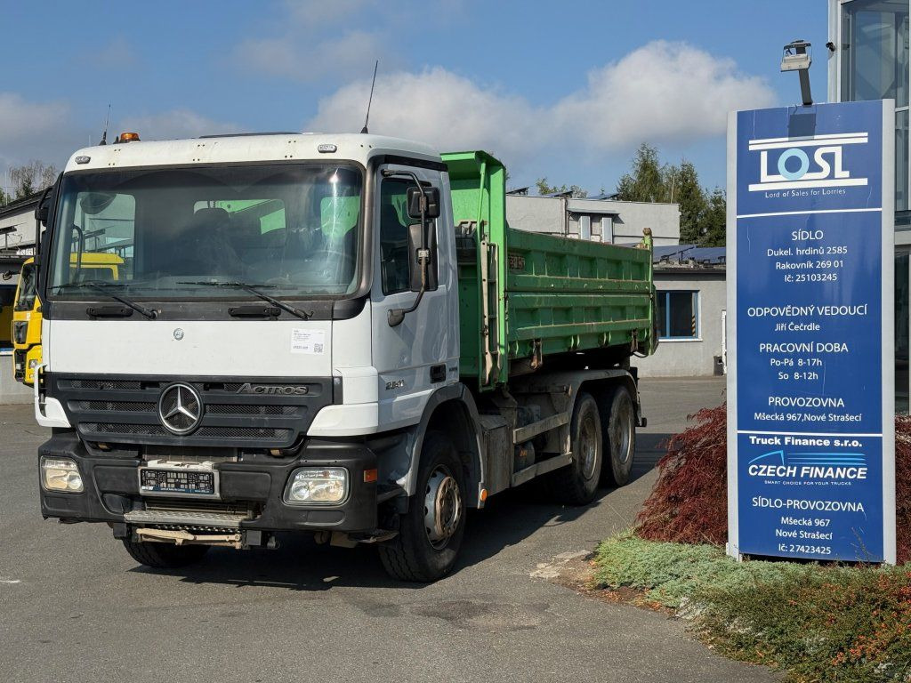 Mercedes-Benz 2641 Actros 6x4 EURO 4 - Istovarivač: slika 1 Mercedes-Benz 2641 Actros 6x4 EURO 4 - Istovarivač: slika 1
