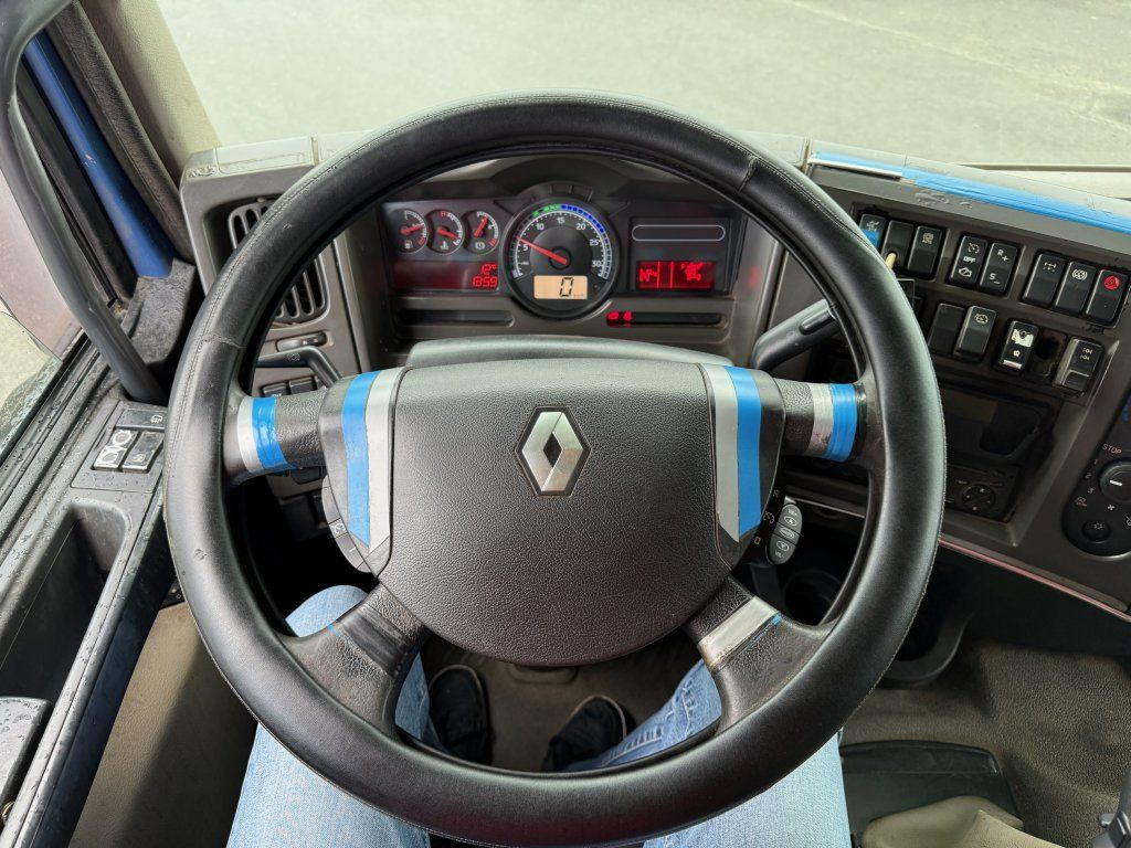 Istovarivač Renault Kerax 450 S3 8x4 EURO 4: slika 17