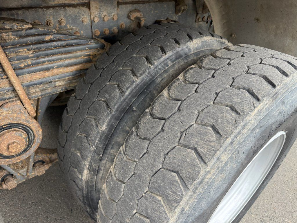 Istovarivač Renault Kerax 450 S3 8x4 EURO 4: slika 13