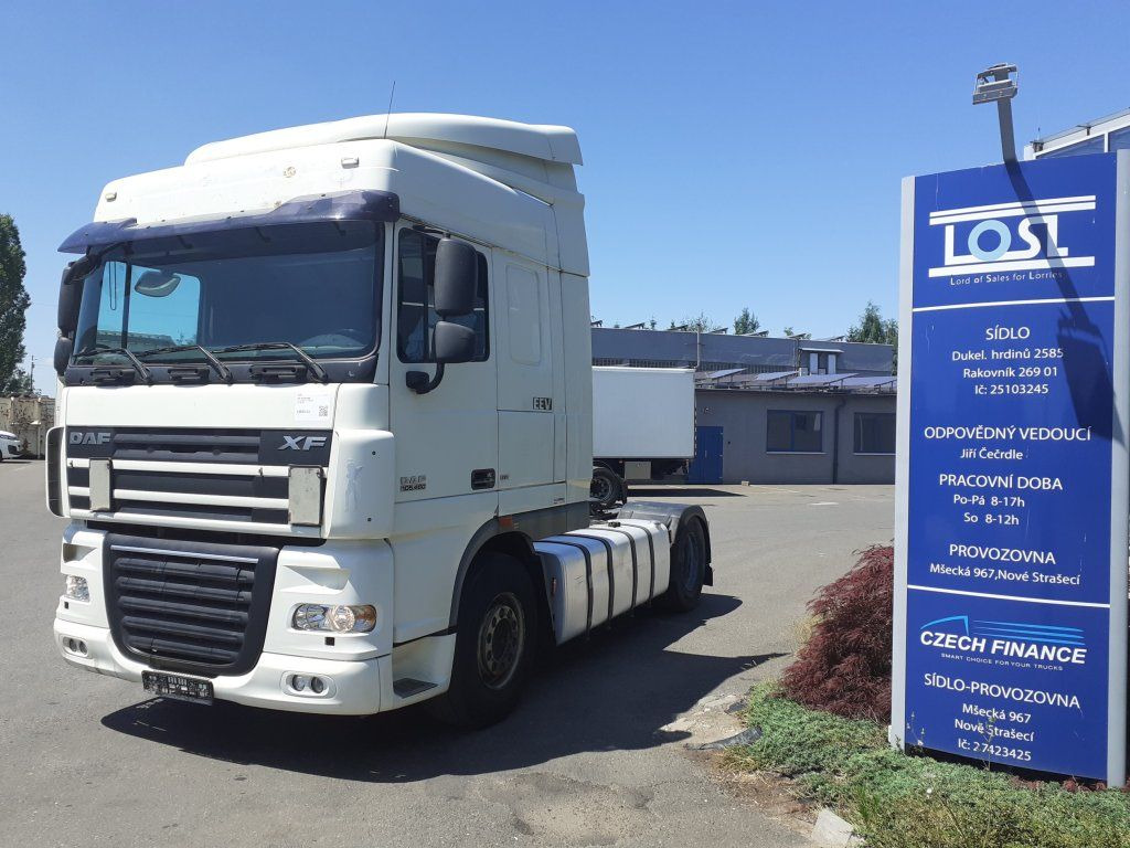 DAF XF105.460 EEV - Tegljač: slika 1 DAF XF105.460 EEV - Tegljač: slika 1