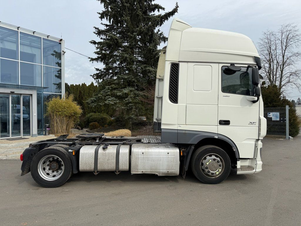 DAF XF460 EURO 6 MEGA/lowdeck - Tegljač: slika 3 DAF XF460 EURO 6 MEGA/lowdeck - Tegljač: slika 3