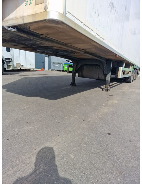 Chereau Thermo King SLX 200 - 2m50 high - Poluprikolica hladnjače: slika 4 Chereau Thermo King SLX 200 - 2m50 high - Poluprikolica hladnjače: slika 4