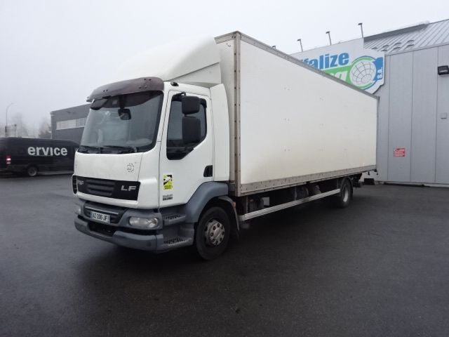 DAF LF 55 280 // broken engine - moteur cassé ! - Kamion sa zatvorenim sandukom: slika 1 DAF LF 55 280 // broken engine - moteur cassé ! - Kamion sa zatvorenim sandukom: slika 1