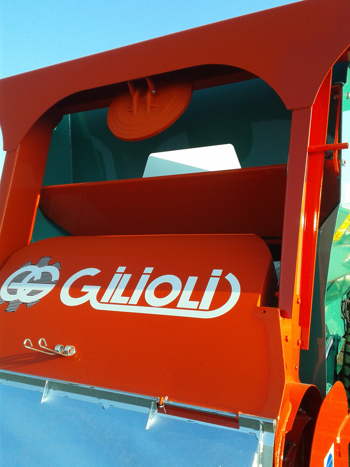 ITALMIX GILIOLI DESILMIX - Prikolica za mešanje stočne hrane: slika 3 ITALMIX GILIOLI DESILMIX - Prikolica za mešanje stočne hrane: slika 3