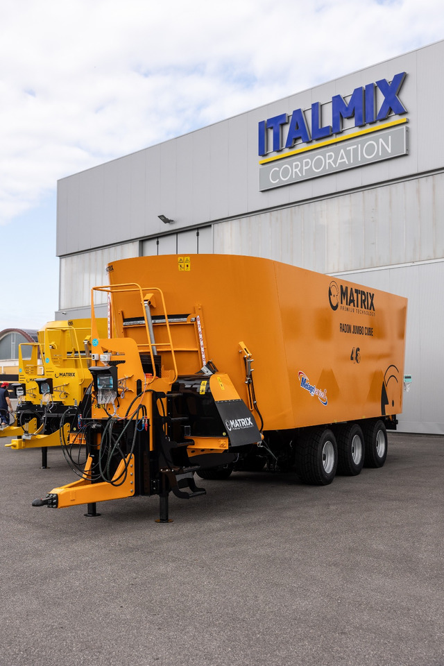 ITALMIX radon-jumbo-cube - Prikolica za mešanje stočne hrane: slika 3 ITALMIX radon-jumbo-cube - Prikolica za mešanje stočne hrane: slika 3