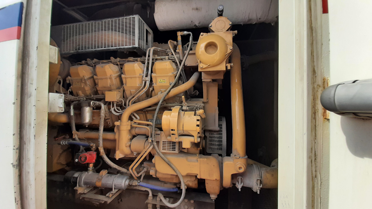 CATERPILLAR 3508 1100 kVa - Set generatora: slika 2 CATERPILLAR 3508 1100 kVa - Set generatora: slika 2