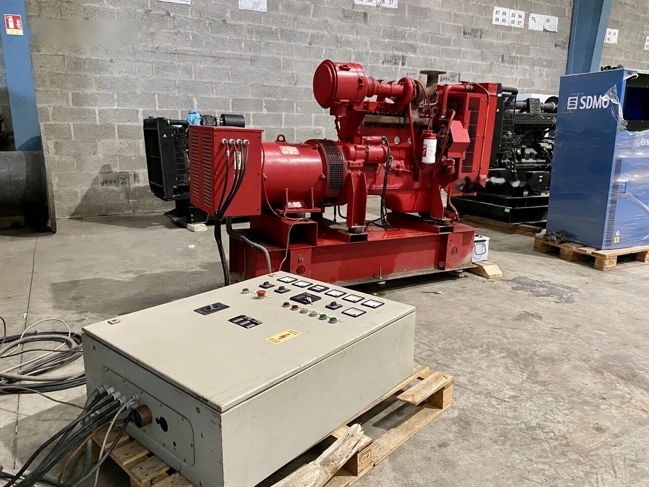 SDMO 110 kVa - Set generatora: slika 1 SDMO 110 kVa - Set generatora: slika 1