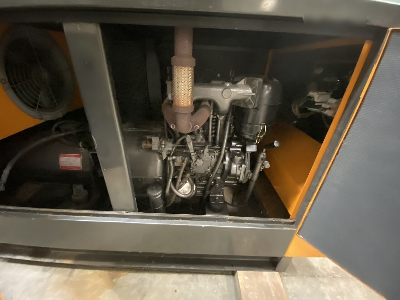 SDMO 20 kVa - Set generatora: slika 3 SDMO 20 kVa - Set generatora: slika 3
