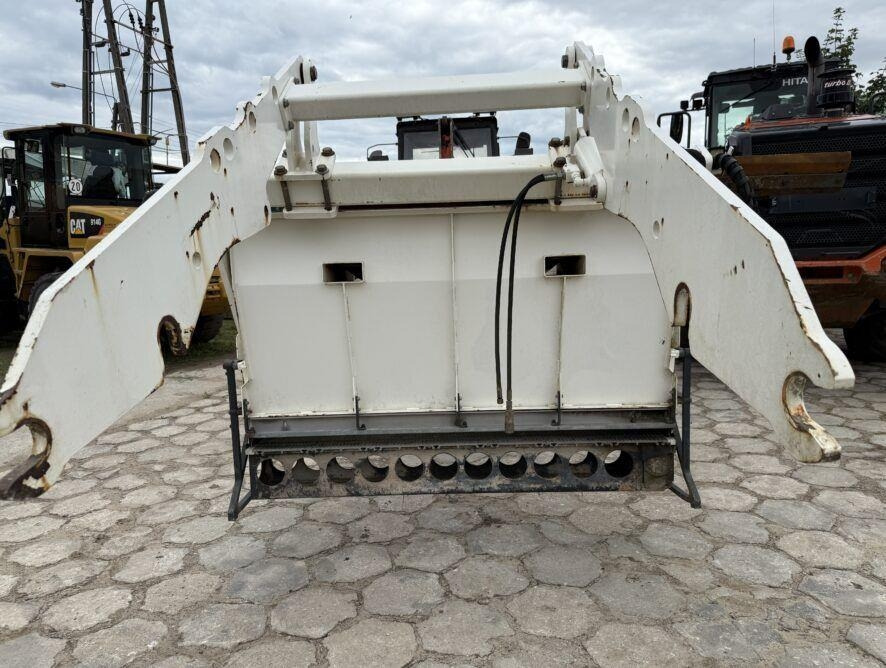 Bomag BW174 - Rasipač peska/ Soli za Korisno/ Posebno vozilo: slika 3 Bomag BW174 - Rasipač peska/ Soli za Korisno/ Posebno vozilo: slika 3