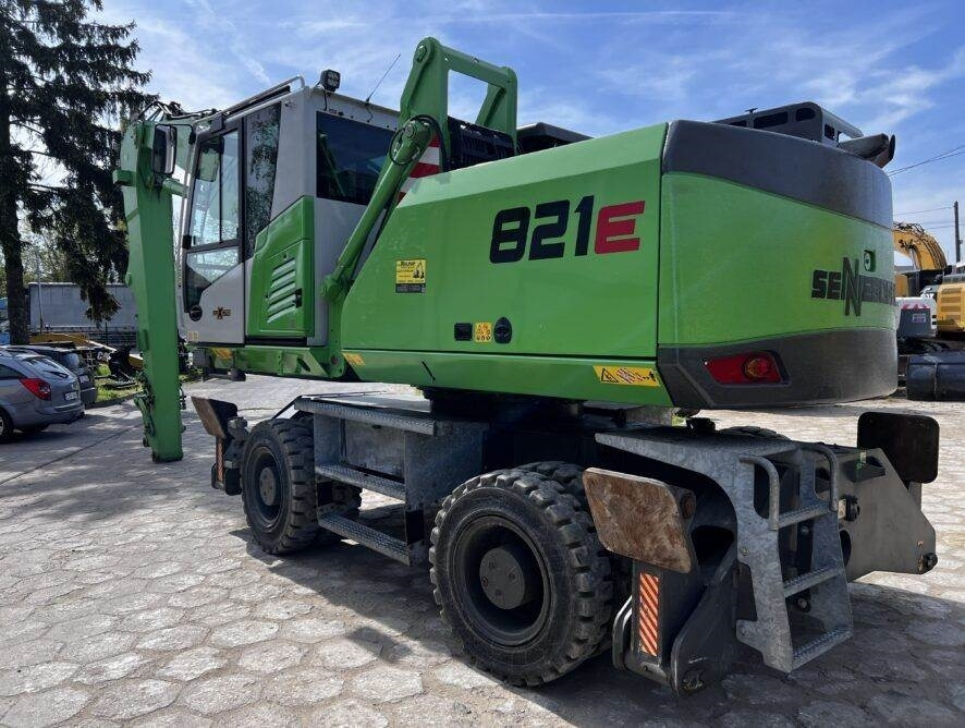 Sennebogen 821 K10 ULM - Bager za obradu otpada/ Industrije: slika 2 Sennebogen 821 K10 ULM - Bager za obradu otpada/ Industrije: slika 2