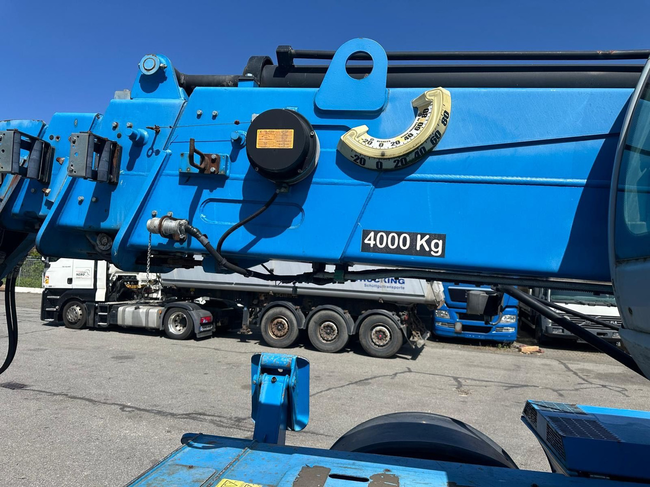 Genie Terex GTH 4018 SR/4x4/ ROTO - Vazdušna platforma montirana na kamion: slika 5 Genie Terex GTH 4018 SR/4x4/ ROTO - Vazdušna platforma montirana na kamion: slika 5