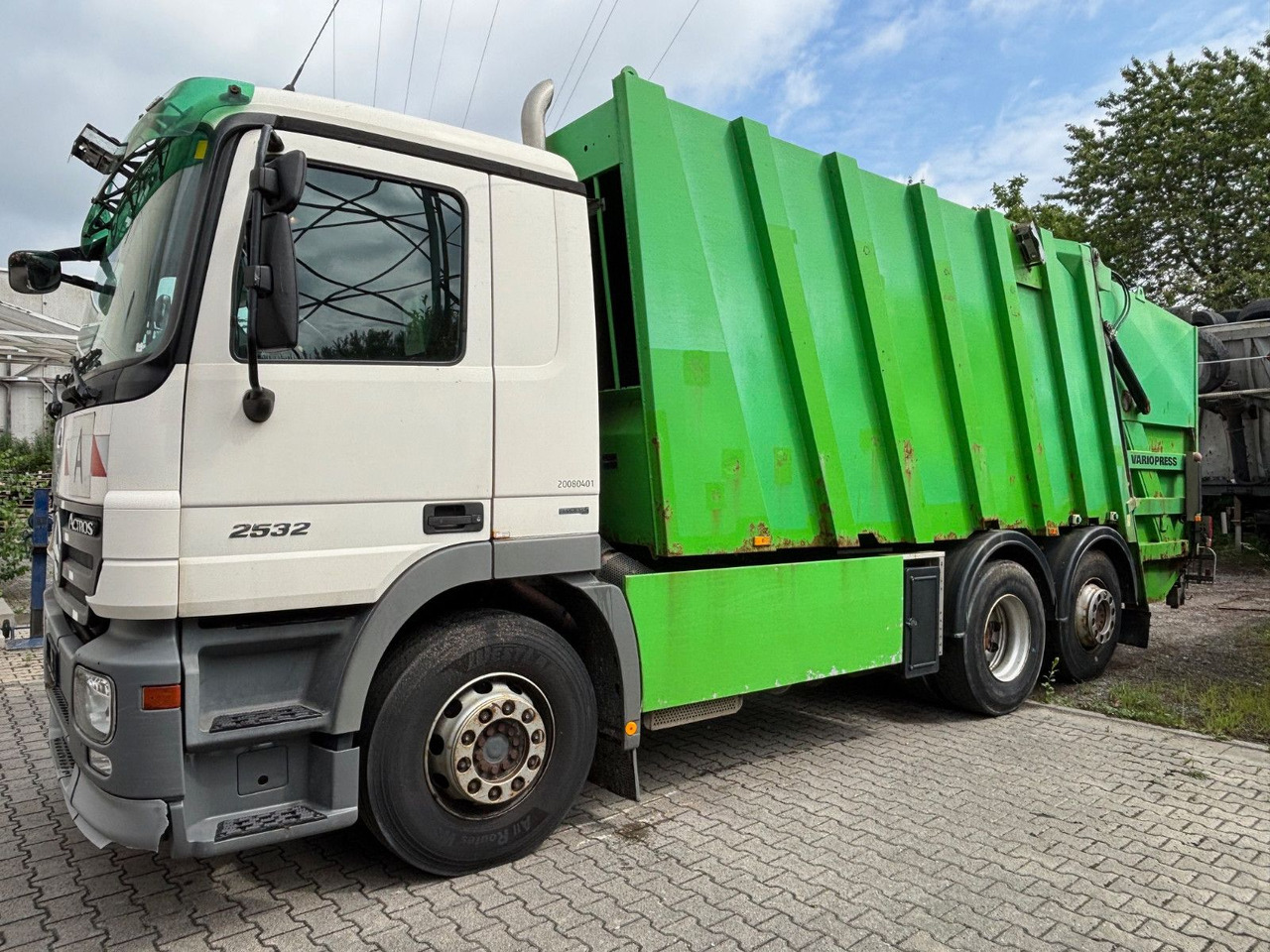 Mercedes-Benz 2532L EU5/Zöller Schüttung/VarioPress/Blatt-Luft - Kamion za smeće: slika 4 Mercedes-Benz 2532L EU5/Zöller Schüttung/VarioPress/Blatt-Luft - Kamion za smeće: slika 4