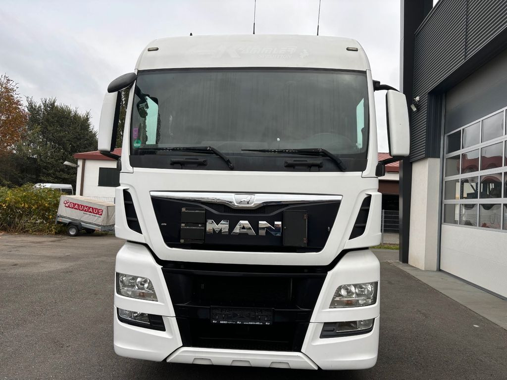 MAN TGX 18.440 480 Retarder/NAVI/2 Tanks/Standheiz MAN TGX 18.440 480 Retarder/NAVI/2 Tanks/Standheiz - Tegljač: slika 3 MAN TGX 18.440 480 Retarder/NAVI/2 Tanks/Standheiz MAN TGX 18.440 480 Retarder/NAVI/2 Tanks/Standheiz - Tegljač: slika 3