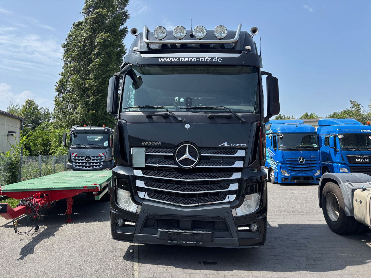 Mercedes-Benz Actros 1852 Giga Space/Alu Felgen/Retarder - Tegljač: slika 2 Mercedes-Benz Actros 1852 Giga Space/Alu Felgen/Retarder - Tegljač: slika 2