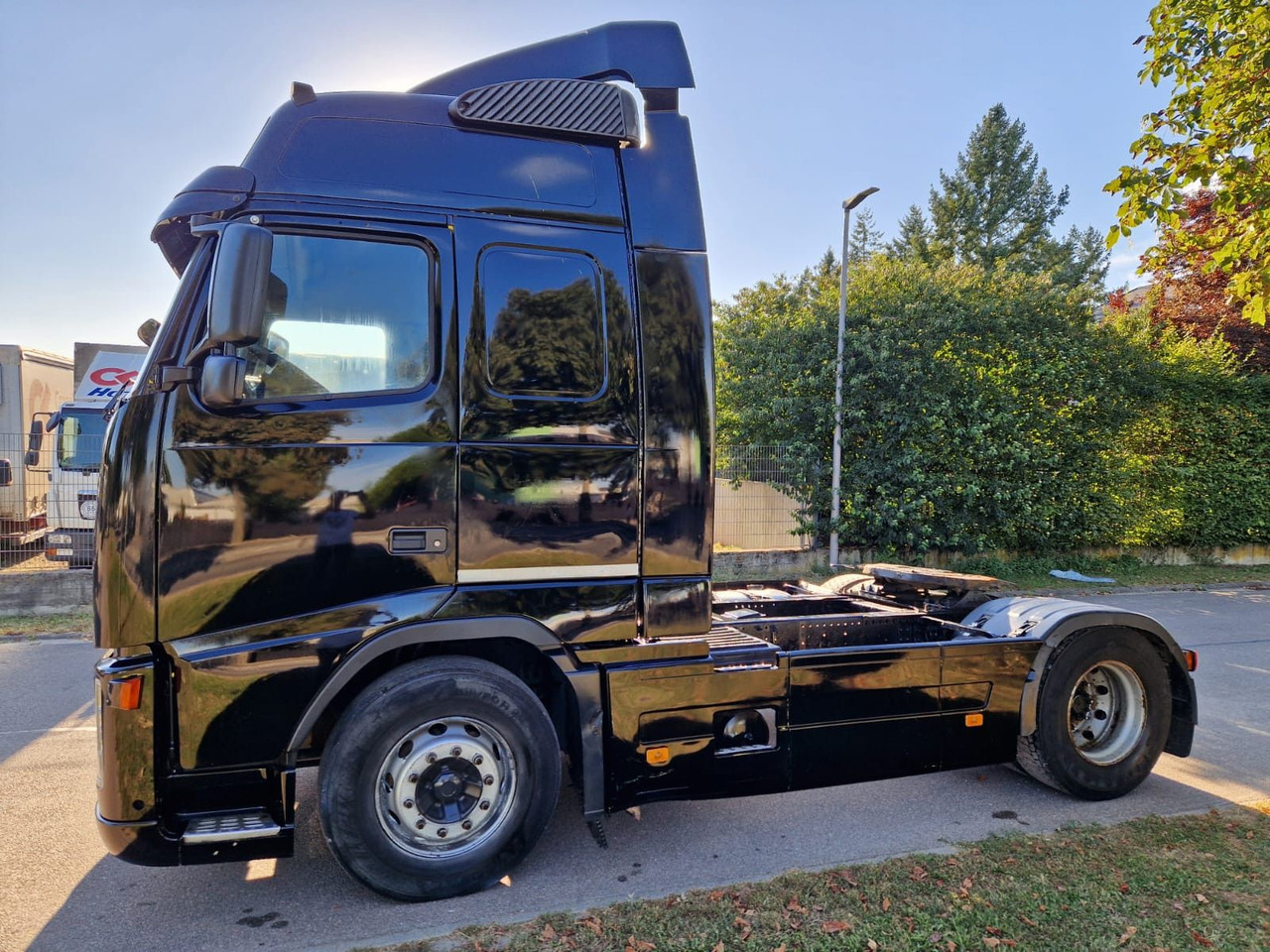 Volvo FH 560 TOP ZUSTAND - Tegljač: slika 1 Volvo FH 560 TOP ZUSTAND - Tegljač: slika 1