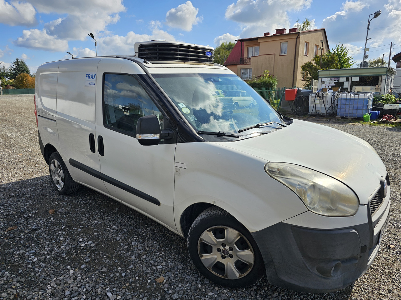 Fiat Doblo chlodnia mroznia carrier +230v - 18 C euro5 - Dostavno vozilo hladnjača: slika 3 Fiat Doblo chlodnia mroznia carrier +230v - 18 C euro5 - Dostavno vozilo hladnjača: slika 3