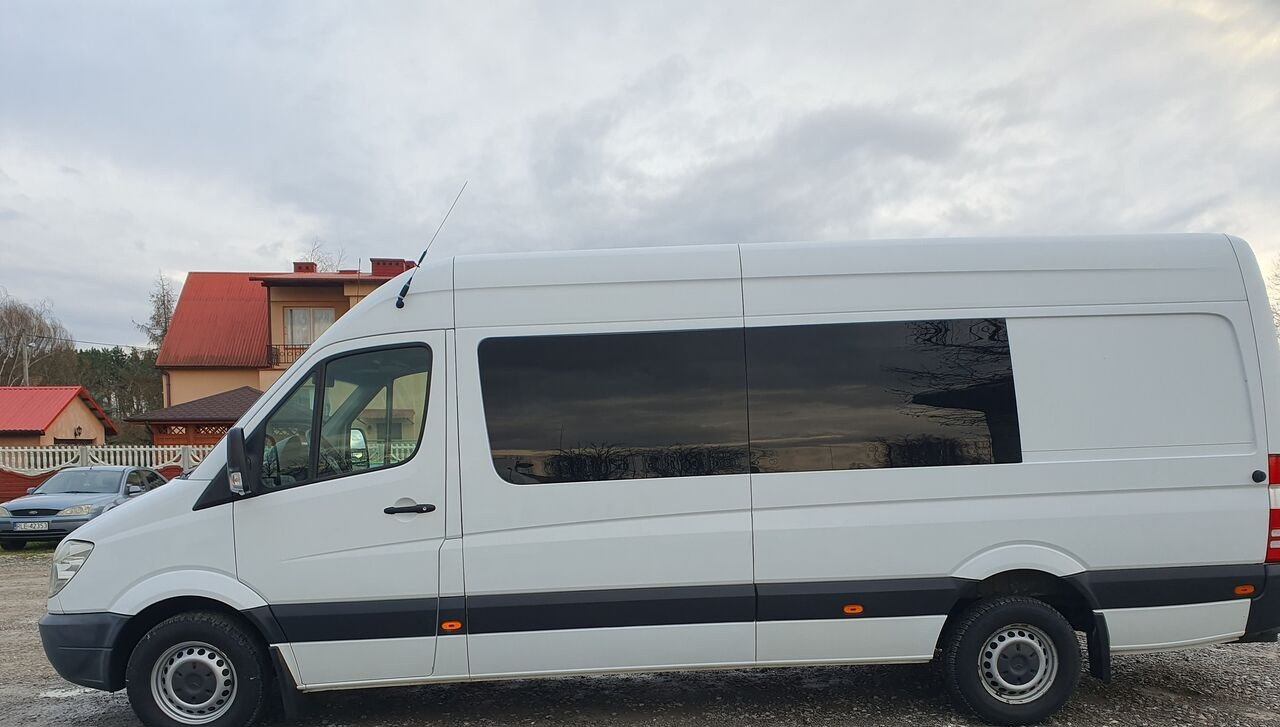 Mercedes-Benz SPRINTER 319 9 OSOB KLIMA WEBASTO TV TYL PODUSZKI EURO5 - Minibus, Putnički kombi: slika 2 Mercedes-Benz SPRINTER 319 9 OSOB KLIMA WEBASTO TV TYL PODUSZKI EURO5 - Minibus, Putnički kombi: slika 2