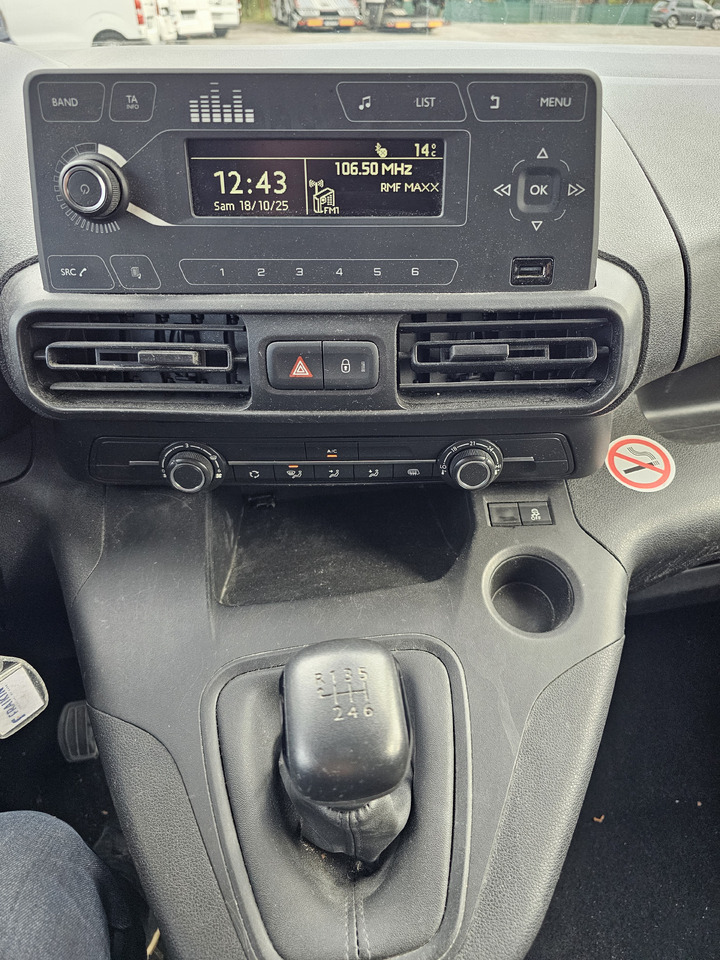 Dostavno vozilo hladnjača OPEL COMBO MAXI LONG CHLODNIA MROZNIA CARRIER KLIMA EURO6 [ Copy ]: slika 13