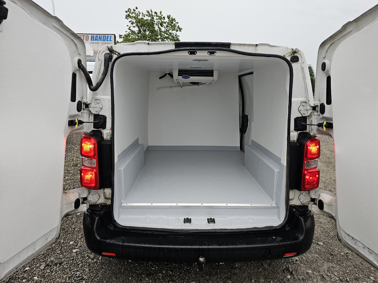 PEUGEOT Expert CHLODNIA THERMOKING KLIMA EURO6 - Dostavno vozilo hladnjača: slika 2 PEUGEOT Expert CHLODNIA THERMOKING KLIMA EURO6 - Dostavno vozilo hladnjača: slika 2