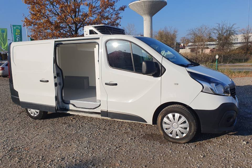 RENAULT TRAFIC CHLODNIA MROZNIA CARRIER+230V KLIMA EURO6 - Dostavno vozilo hladnjača: slika 3 RENAULT TRAFIC CHLODNIA MROZNIA CARRIER+230V KLIMA EURO6 - Dostavno vozilo hladnjača: slika 3