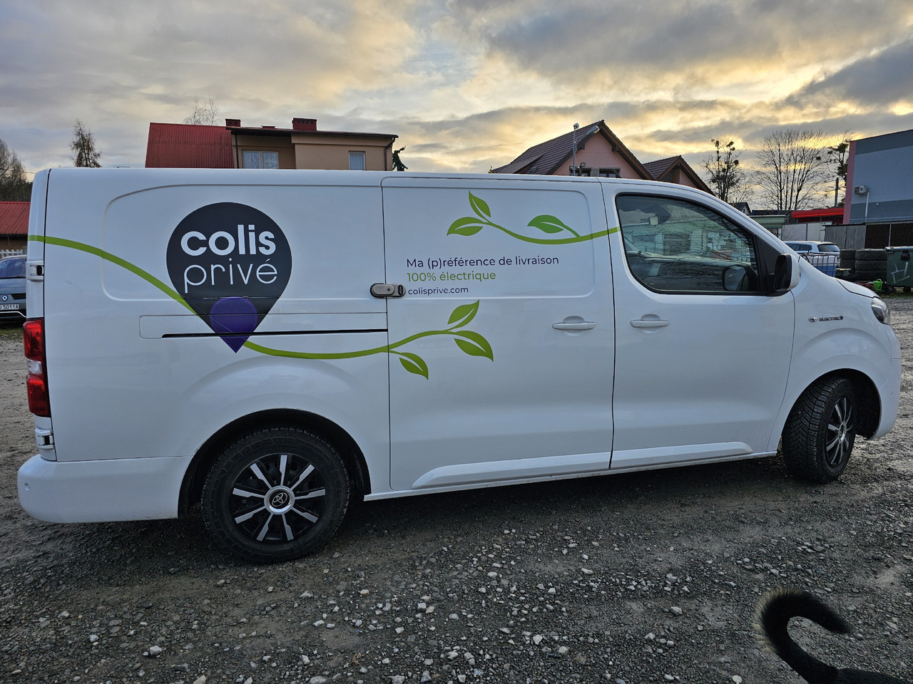 TOYOTA PROACE LONG ELECTRIC 75 KWH KLIMA NAVI KAMERA - Mali kombi, Električno dostavno vozilo: slika 2 TOYOTA PROACE LONG ELECTRIC 75 KWH KLIMA NAVI KAMERA - Mali kombi, Električno dostavno vozilo: slika 2