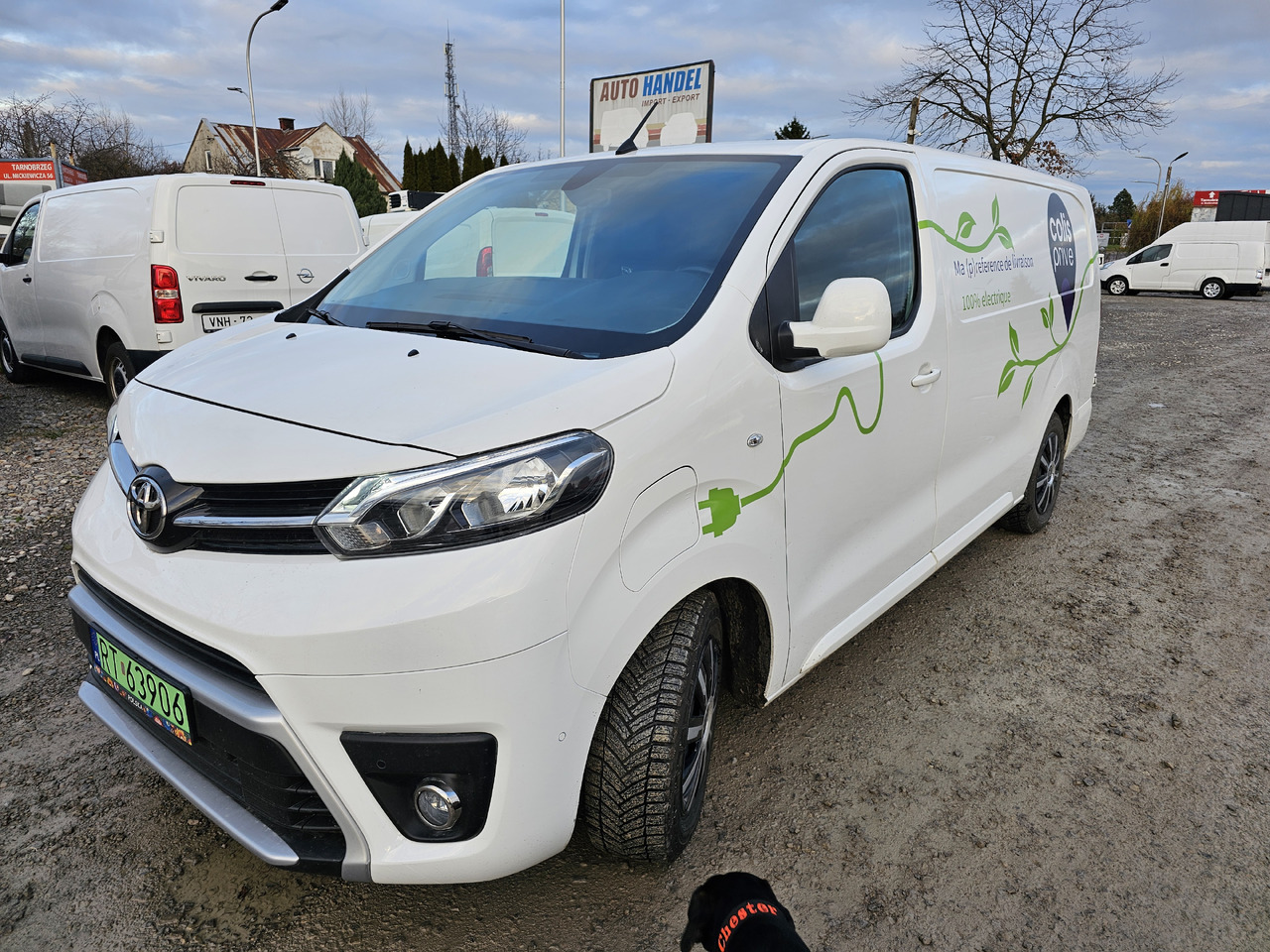 TOYOTA PROACE LONG ELECTRIC 75 KWH KLIMA NAVI KAMERA - Mali kombi, Električno dostavno vozilo: slika 1 TOYOTA PROACE LONG ELECTRIC 75 KWH KLIMA NAVI KAMERA - Mali kombi, Električno dostavno vozilo: slika 1