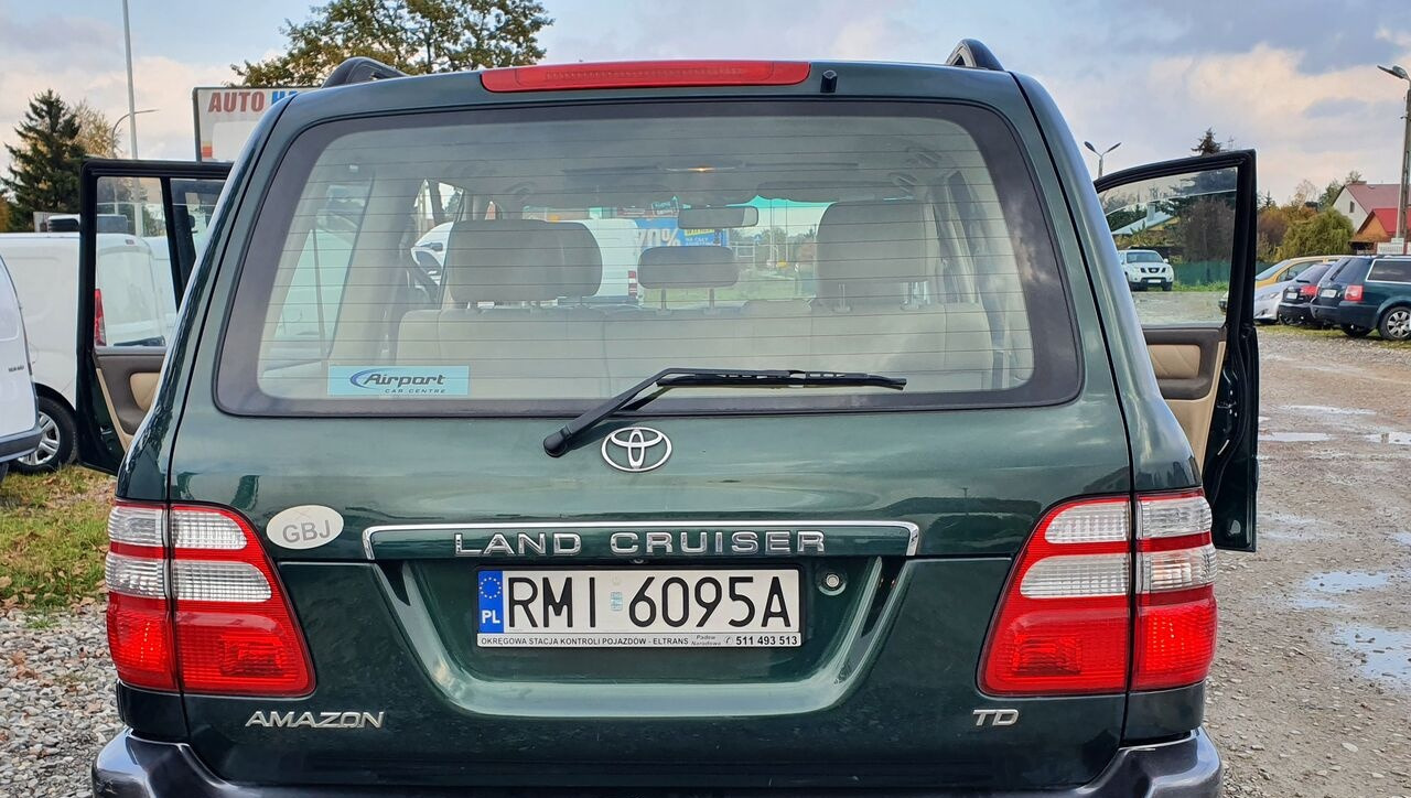 Toyota LAND CRUISER 100 4,2 TD KLIMA 7 OSOB - Automobil: slika 5 Toyota LAND CRUISER 100 4,2 TD KLIMA 7 OSOB - Automobil: slika 5