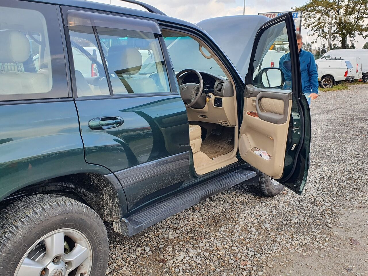 Toyota LAND CRUISER 100 4,2 TD KLIMA 7 OSOB - Automobil: slika 4 Toyota LAND CRUISER 100 4,2 TD KLIMA 7 OSOB - Automobil: slika 4