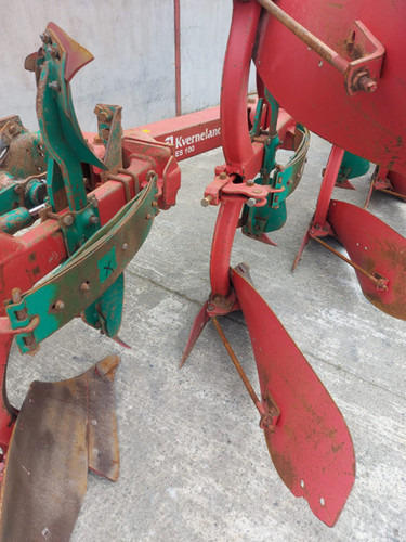 Kverneland ES 100-200-28 - Plug: slika 3 Kverneland ES 100-200-28 - Plug: slika 3