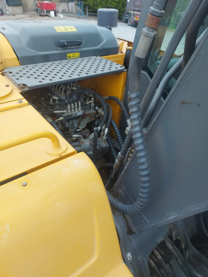 Bager guseničar Volvo EC 140 DL: slika 12