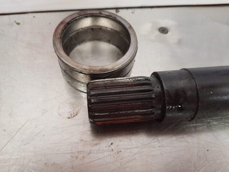 Case 5140, 5120, 5130, 5000 Series, Pto Drive Shaft 1341086c1 - Transmisija: slika 3 Case 5140, 5120, 5130, 5000 Series, Pto Drive Shaft 1341086c1 - Transmisija: slika 3