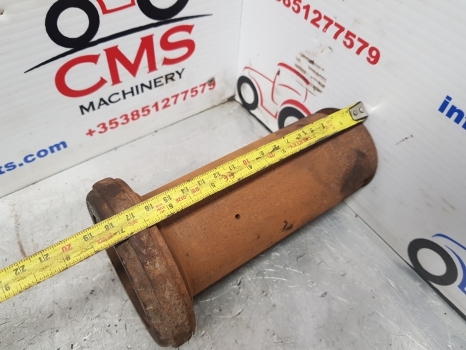 Case David Brown 1690, 1594, 1694, 1590 Clutch Release Bearing Carrier K200355 - Kvačilo i delovi za Poljoprivredna mašina: slika 5 Case David Brown 1690, 1594, 1694, 1590 Clutch Release Bearing Carrier K200355 - Kvačilo i delovi za Poljoprivredna mašina: slika 5