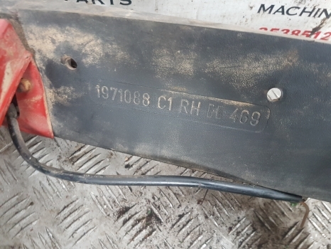 Case International 885xl, 955xl, 1055xl Mudguard Fender Rhs 3234485r1, 3404863r2 - Blatobran za Traktor: slika 5 Case International 885xl, 955xl, 1055xl Mudguard Fender Rhs 3234485r1, 3404863r2 - Blatobran za Traktor: slika 5