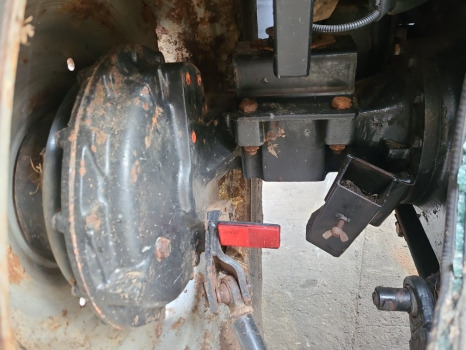 Case Jx80, Jx90 New Holland Td80d, Td90d Plus Rear Half Axle Lhs 5098577 - Zadnja osovina: slika 1 Case Jx80, Jx90 New Holland Td80d, Td90d Plus Rear Half Axle Lhs 5098577 - Zadnja osovina: slika 1