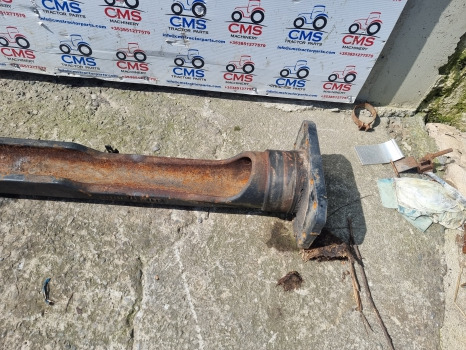 Case Maxxum 145 New Holland T6, Front Axle Suspention Arm 47589117, 47589115 - Prednja osovina: slika 2 Case Maxxum 145 New Holland T6, Front Axle Suspention Arm 47589117, 47589115 - Prednja osovina: slika 2