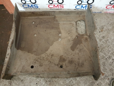 Case Mxm Series Mxm165, Mxm175, Mxm180, Mxm190 Cab Floor Mat 82023465 - Kabina i enterijer za Traktor: slika 1 Case Mxm Series Mxm165, Mxm175, Mxm180, Mxm190 Cab Floor Mat 82023465 - Kabina i enterijer za Traktor: slika 1