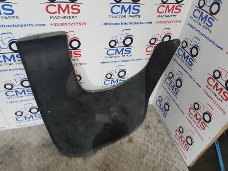 Case Mxm190, Mxm175 Cab Rear Fender Extension Rhs 82031843, 82028937 - Blatobran za Traktor: slika 2 Case Mxm190, Mxm175 Cab Rear Fender Extension Rhs 82031843, 82028937 - Blatobran za Traktor: slika 2