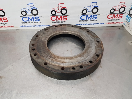 Case New Holland T6070, T6000, Puma Steyr T6050 Rear Axle Brake Spacer 87372500 - Zadnja osovina: slika 4 Case New Holland T6070, T6000, Puma Steyr T6050 Rear Axle Brake Spacer 87372500 - Zadnja osovina: slika 4