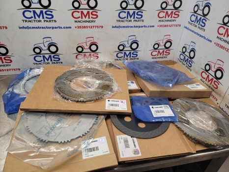 Claas Arion 640 Carraro 20.25 Si Front Axle Brake Plate Kit 64212, 0011469130 - Kočioni diskovi: slika 1 Claas Arion 640 Carraro 20.25 Si Front Axle Brake Plate Kit 64212, 0011469130 - Kočioni diskovi: slika 1