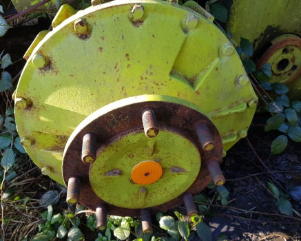 Claas Dominator 86 Front Axle Hub Lhs Complete 197344.2 - Prednja osovina: slika 3 Claas Dominator 86 Front Axle Hub Lhs Complete 197344.2 - Prednja osovina: slika 3