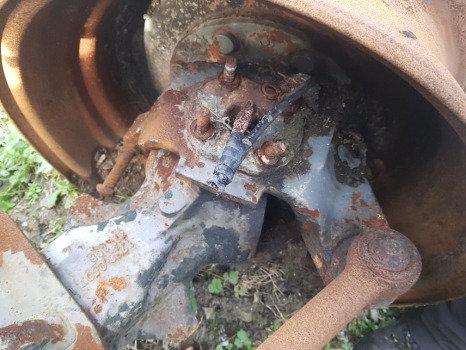 Claas Scorpion 732, 736, 741 Front Axle Hub Rhs Complete 0019230840, - Prednja osovina: slika 2 Claas Scorpion 732, 736, 741 Front Axle Hub Rhs Complete 0019230840, - Prednja osovina: slika 2