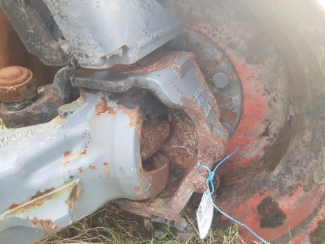Claas Scorpion 736, 732, 635 Front Axle Hub Lhs Complete 0019230850, 2380204 - Prednja osovina: slika 1 Claas Scorpion 736, 732, 635 Front Axle Hub Lhs Complete 0019230850, 2380204 - Prednja osovina: slika 1