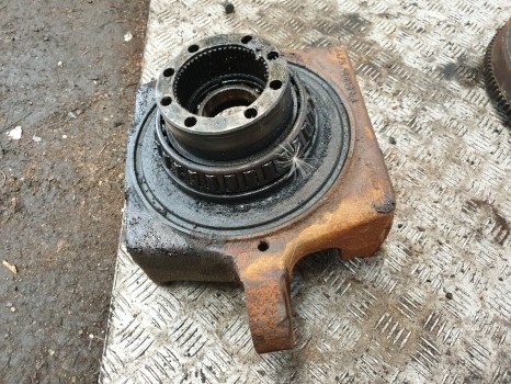 Deutz Agrotron 120, 130 Front Axle Swivel Housing Rhs 4475306141, 4475406132 - Prednja osovina za Traktor: slika 4 Deutz Agrotron 120, 130 Front Axle Swivel Housing Rhs 4475306141, 4475406132 - Prednja osovina za Traktor: slika 4