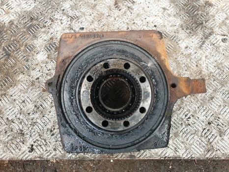 Deutz Agrotron 120, 130 Front Axle Swivel Housing Rhs 4475306141, 4475406132 - Prednja osovina za Traktor: slika 1 Deutz Agrotron 120, 130 Front Axle Swivel Housing Rhs 4475306141, 4475406132 - Prednja osovina za Traktor: slika 1