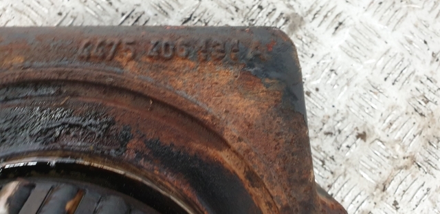 Deutz Agrotron 120 Front Axle Swivel Housing Lhs 4475306140, 4475406131 - Prednja osovina za Traktor: slika 2 Deutz Agrotron 120 Front Axle Swivel Housing Lhs 4475306140, 4475406131 - Prednja osovina za Traktor: slika 2