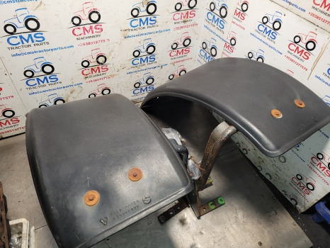 Deutz Agrotron Series 135, 120, 150, 6.05, 6.30 Ser Front Mudguard Bracket Kit 04416250 - Blatobran: slika 3 Deutz Agrotron Series 135, 120, 150, 6.05, 6.30 Ser Front Mudguard Bracket Kit 04416250 - Blatobran: slika 3