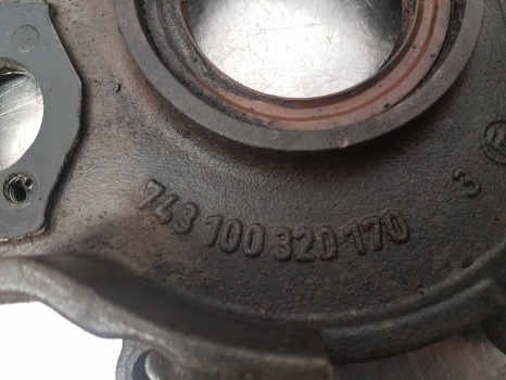 Fendt 724 S4, 714, 716, 718, 720, Fwd Pump Support Cover 743100320170 - Prednja osovina: slika 5 Fendt 724 S4, 714, 716, 718, 720, Fwd Pump Support Cover 743100320170 - Prednja osovina: slika 5