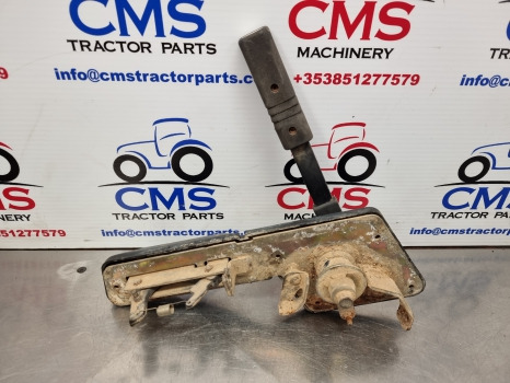 Fiat 115-90, 90, Tl Series, T5000, Accelerator Control Lever Assy 5115443 - Kabina i enterijer: slika 3 Fiat 115-90, 90, Tl Series, T5000, Accelerator Control Lever Assy 5115443 - Kabina i enterijer: slika 3